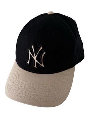 New Era New York Yankees Two-Tone OSFA Cap — Navy & Gray